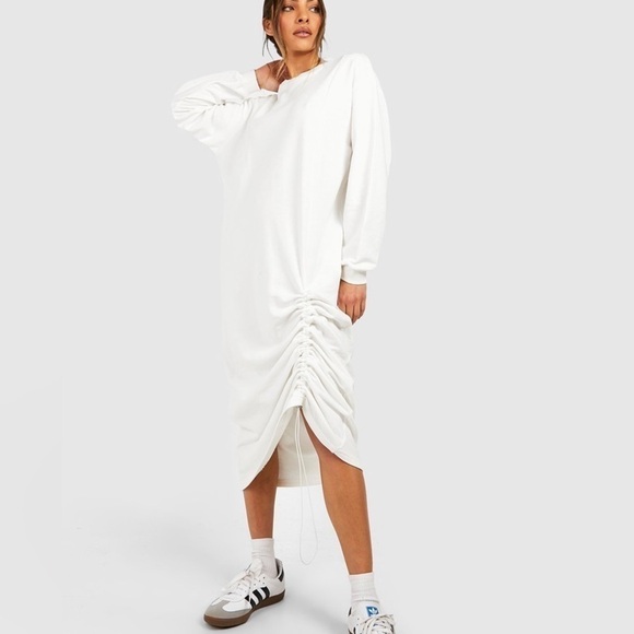 Boohoo White Long Sleeve Ruched Sweatshirt Dress Sz XS | Casual Chic Fall Outfit - Picture 4 of 11
